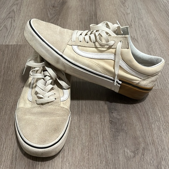 Two Pairs of Vans 10.5 - Picture 4 of 6